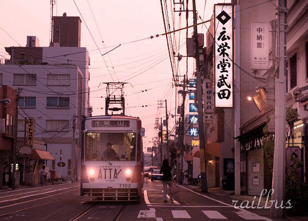 岡山電気軌道中納言夕暮れ