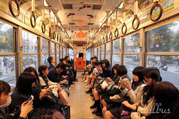 岡山電気軌道TAMA車内