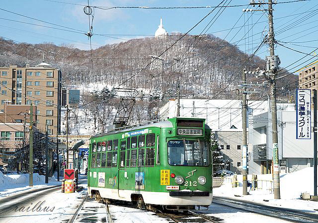 札幌市電212仏舎利塔