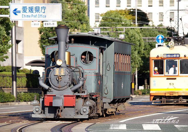 伊予鉄道市内線県庁前坊ちゃん列車