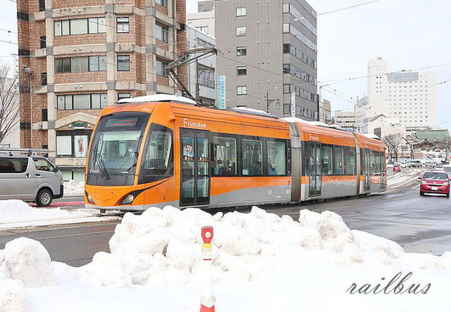 福井鉄道福井城址大名町の南