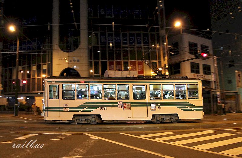 熊本市電辛島町～慶徳校前夜景