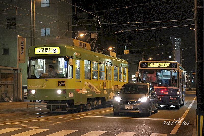 熊本市電辛島町～慶徳校前夜景