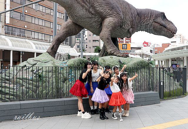 福井駅前トリケラトプス