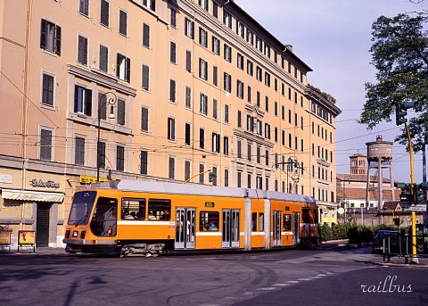 Rome tram