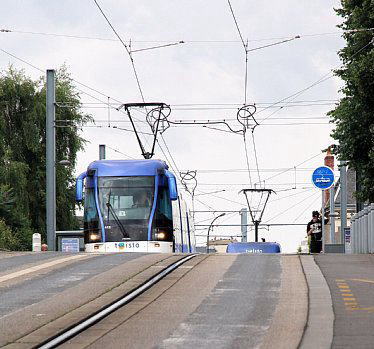 カーン駅南の坂道
