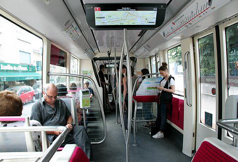 ナンシーのトラム車内