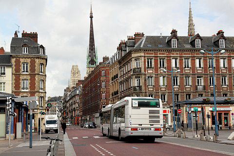 ルーアンの自動運転バスサンマルコ広場