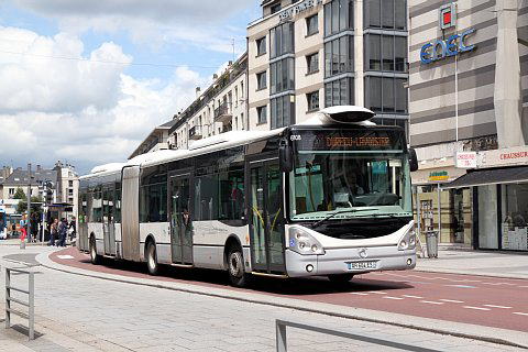 ルーアンの自動運転バス芸術劇場