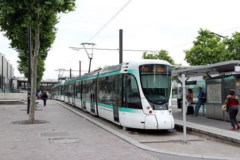 Paris tram T2 Porte de Versailles