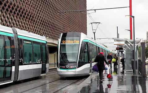 Paris tram T7 Villejuif