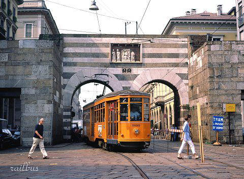 Peter Whitt car in Milan
