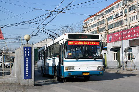 山東省済南市トロリーバス, 済南大学車庫