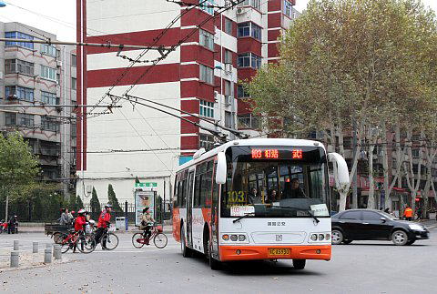 洛陽トロリーバス武漢南路西苑路