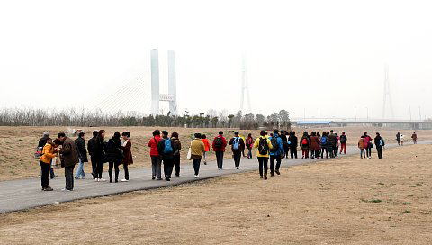 南京河西有軌電車, 秦新路