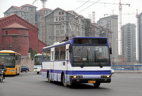 青島トロリーバス、膠州路