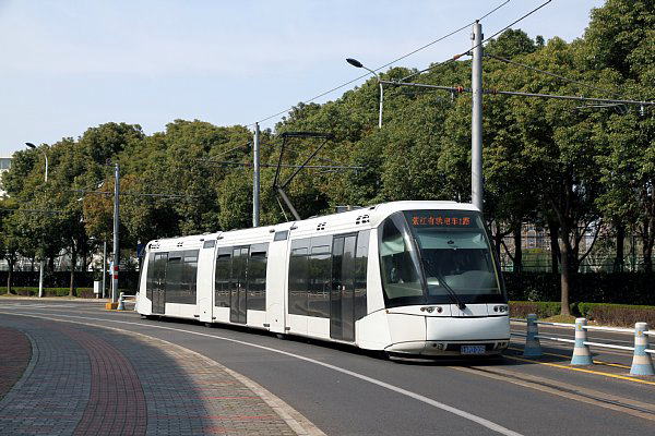 上海張江有軌電車, 華佗路