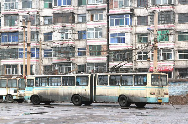 太原トロリーバス、官地煤砿線車庫