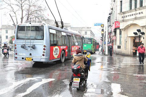 武漢のトロリーバス, 中山大道南京路