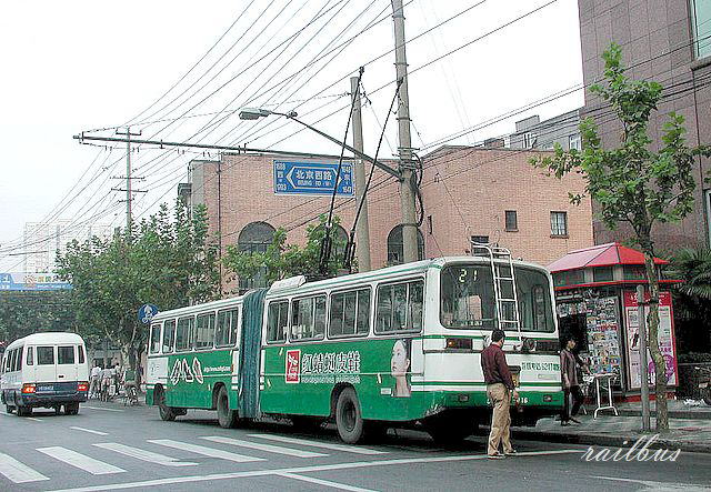 上海トロリーバス[21]路静安寺