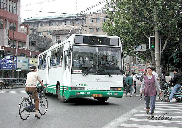 上海トロリーバス[15]路北京路西蔵路