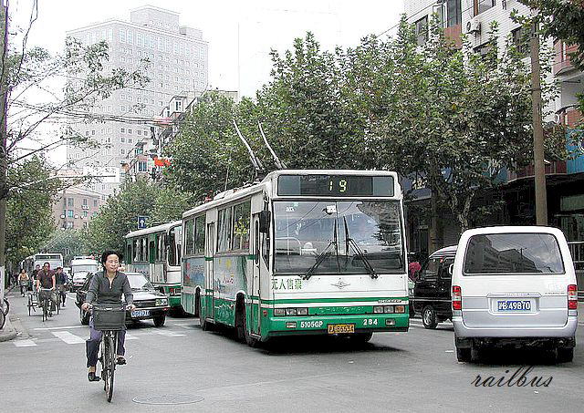 上海トロリーバス[19]路新閘路