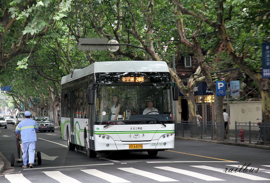 上海トロリーバス[24]路陝西南路