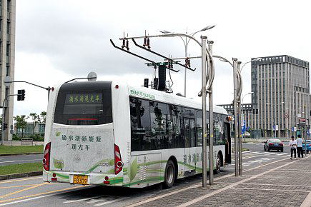 滴水湖スーパーキャパシターバス