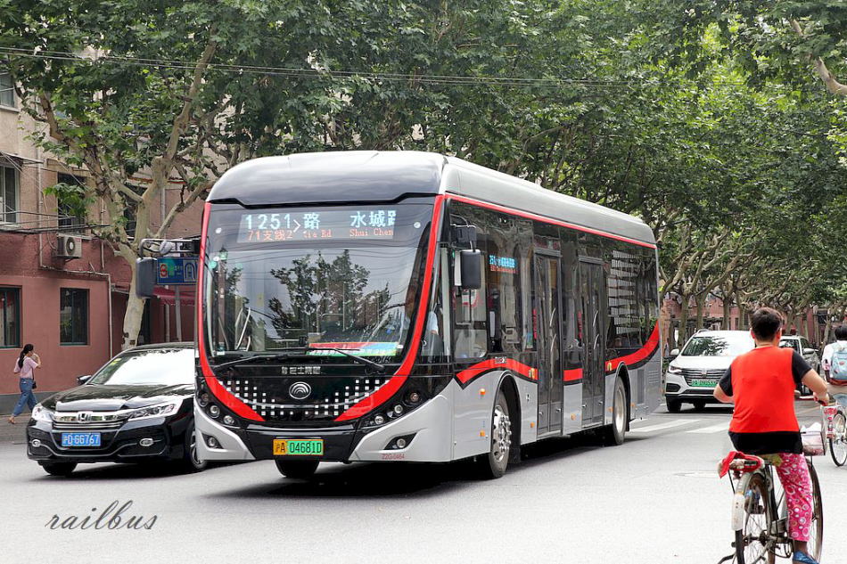 上海のBRT[71]支線系統茅台路