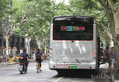 上海[1250]路茅台路