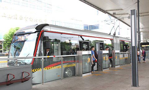 上海BRT71路華山路