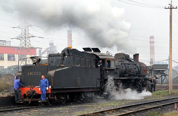 永安鋼鉄の機関車