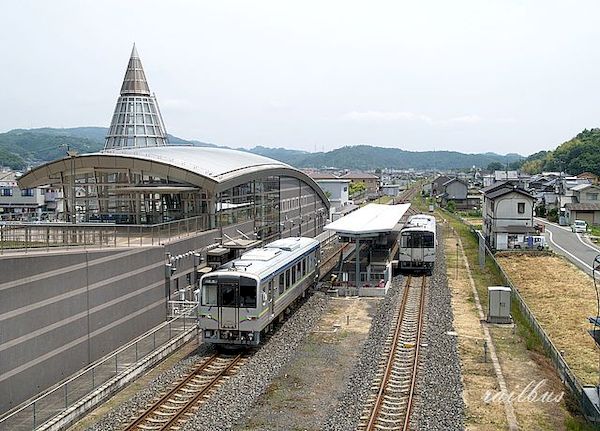 井原鉄道井原駅交換